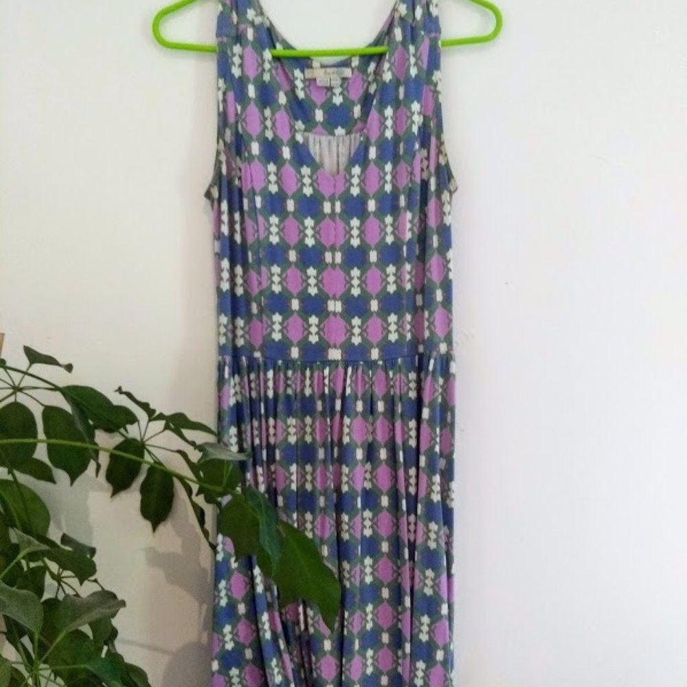 Vintage dress with purple diamonds